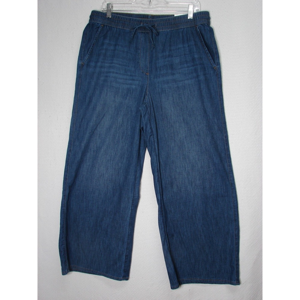 New Chicos Size 2R Pull On Wide Leg Crop Ankle Jeans US 12R Blue Denim Chambray